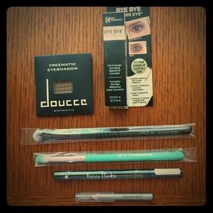 Eye Bundle Freematic, It cosmetics, Brushes